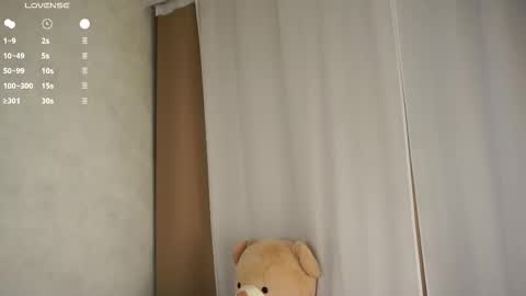 Emmy online show from 11-24-25, 01:05