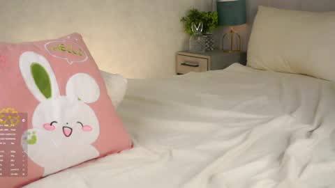 Emmy online show from 04-09-26, 06:19