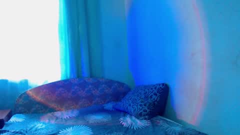 Snapshot of emmyxotty chatting on 12-08-24, 11:35 Emmy online show from 12-08-24, 11:35