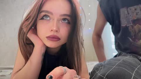 Gabriel  Elizabeth online show from 02-01-25, 05:28