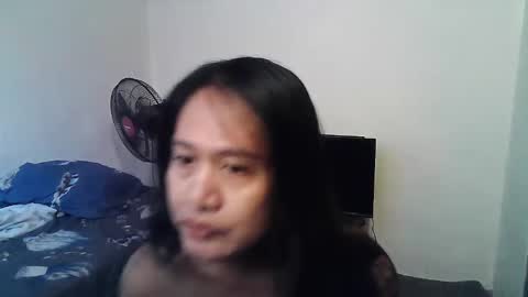 Snapshot of emoterah123smile chatting on 02-14-25, 03:54 Emotera online show from 02-14-25, 03:54