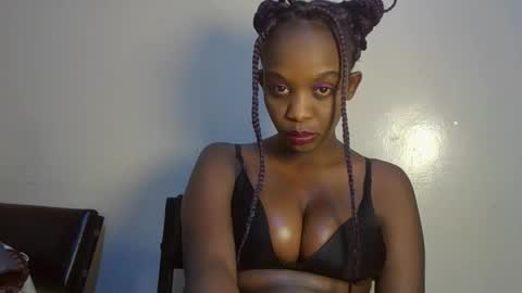 empress_emma online show from 04-16-26, 09:39