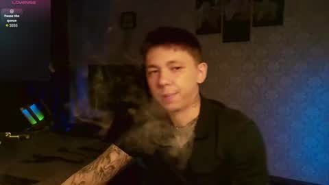 Snapshot of emveeboy96 chatting on 06-11-26, 07:34 emveeboy96 online show from 06-11-26, 07:34