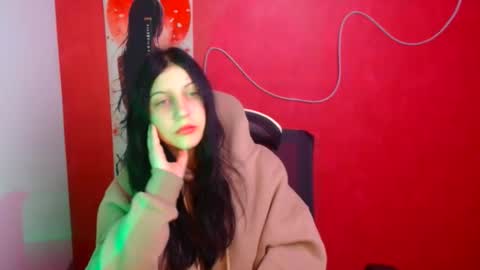 Emma online show from 11-22-25, 12:37