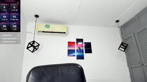 Snapshot of emy_0 chatting on 12-27-24, 06:14 Emy online show from 12-27-24, 06:14