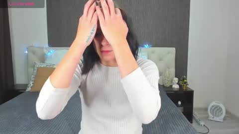 Snapshot of emy__angel chatting on 12-30-24, 03:36 emy__angel online show from 12-30-24, 03:36