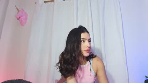 Snapshot of emy_cole1 chatting on 06-20-26, 05:10 Emy online show from 06-20-26, 05:10
