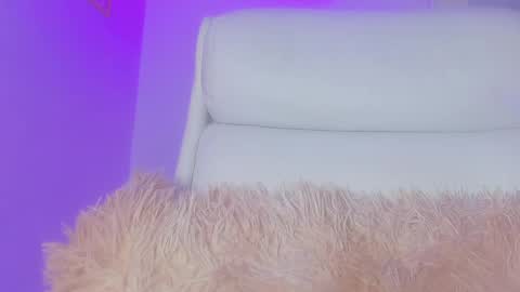 Emy online show from 02-06-25, 10:04