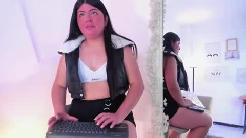 emy_sanz online show from 07-22-26, 01:25