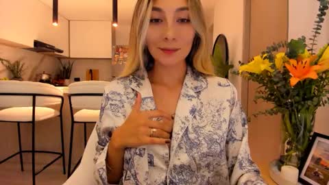 Snapshot of emyconneer chatting on 02-12-25, 02:56 emyconneer online show from 02-12-25, 02:56