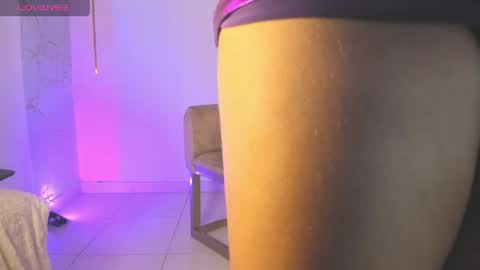 EMYLY  online show from 04-15-26, 11:27