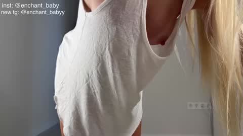 Snapshot of enchant_baby_ chatting on 11-03-25, 12:13 My name is Eva online show from 11-03-25, 12:13