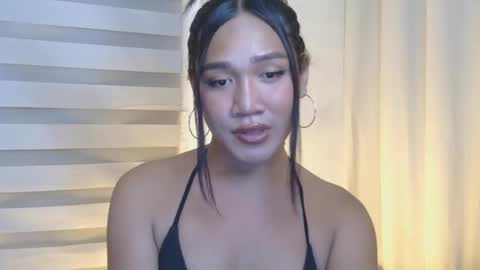 sahara love online show from 04-14-26, 12:33