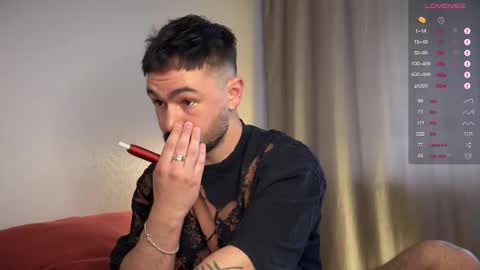 Snapshot of enen_glo chatting on 09-19-25, 08:16 Enen online show from 09-19-25, 08:16