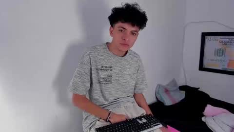 Salo online show from 03-20-26, 03:39