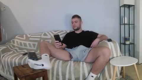 Snapshot of englishladxxx chatting on 11-28-25, 12:46 Englishladxxx online show from 11-28-25, 12:46