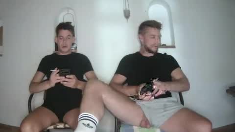 Snapshot of englishladxxx chatting on 05-30-26, 09:01 Englishladxxx online show from 05-30-26, 09:01