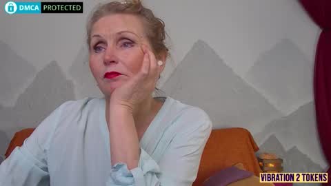 Snapshot of enjoymomentsunshine chatting on 01-11-26, 05:01 Angel-wife 53 yrs and Eruption- husband 39 yrs online show from 01-11-26, 05:01