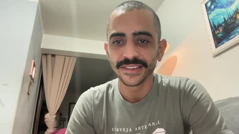 Snapshot of enjoythetrip chatting on 05-09-26, 02:06 Luke online show from 05-09-26, 02:06