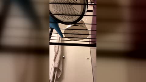 Snapshot of enjoyyoself chatting on 03-20-26, 06:29 enjoyyoself online show from 03-20-26, 06:29