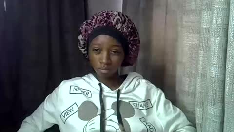 Snapshot of enkarxx chatting on 10-02-25, 12:23 enkarxx online show from 10-02-25, 12:23