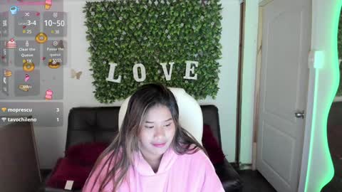 Snapshot of enma_clark chatting on 12-23-24, 07:38 Enma clark online show from 12-23-24, 07:38