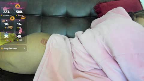 Snapshot of enma_clark chatting on 12-29-24, 11:29 Enma clark online show from 12-29-24, 11:29