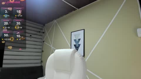 Snapshot of enma_clark chatting on 09-28-25, 04:07 Enma clark online show from 09-28-25, 04:07