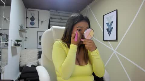 Snapshot of enma_clark chatting on 10-07-25, 06:10 Enma clark online show from 10-07-25, 06:10