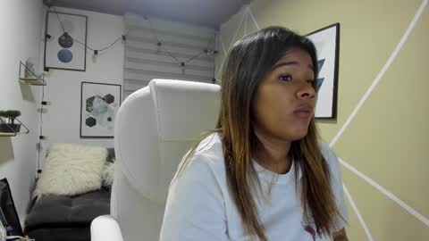 Snapshot of enma_clark chatting on 11-04-25, 04:00 Enma clark online show from 11-04-25, 04:00