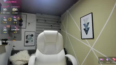 Snapshot of enma_clark chatting on 11-24-25, 04:12 Enma clark online show from 11-24-25, 04:12