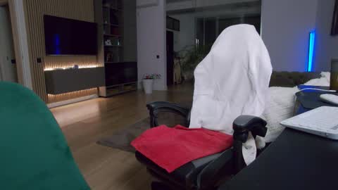 Erik online show from 12-15-25, 08:02