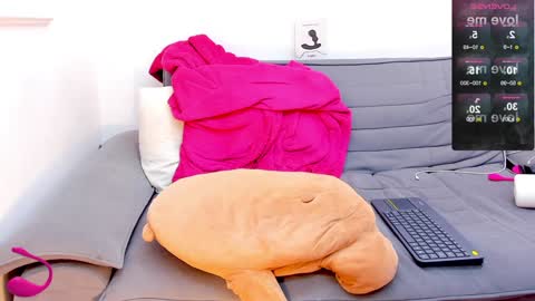 enrique online show from 01-04-25, 08:16