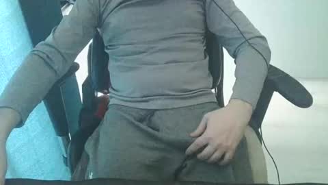 Snapshot of enriquexxx21xxx chatting on 04-15-26, 09:49 enriquexxx21xxx online show from 04-15-26, 09:49