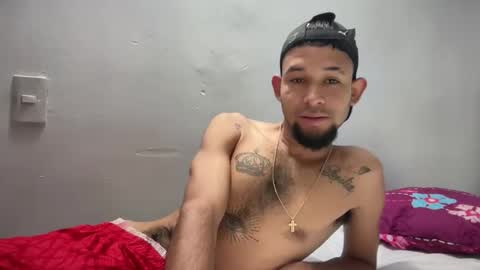 Snapshot of enyel_100 chatting on 05-15-26, 03:57 enyel_100 online show from 05-15-26, 03:57