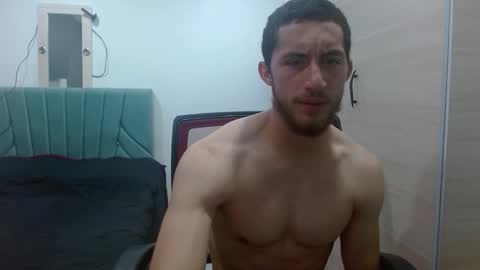 enzo_savage online show from 10-30-25, 05:46
