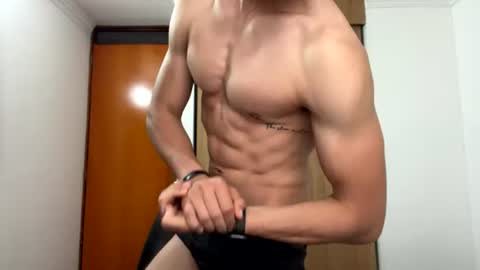 Snapshot of enzo_savage chatting on 06-22-26, 11:40 enzo_savage online show from 06-22-26, 11:40