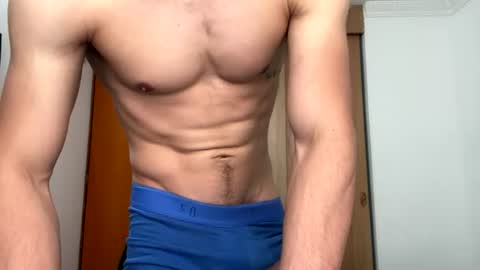 Snapshot of enzo_savage chatting on 07-16-26, 07:42 enzo_savage online show from 07-16-26, 07:42