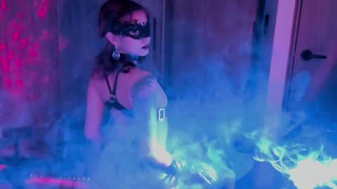 Snapshot of ephemeral_hot chatting on 01-15-26, 10:02 Leyla online show from 01-15-26, 10:02