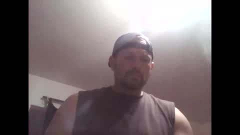 Snapshot of epictriggz chatting on 03-29-26, 07:25 slutcouple online show from 03-29-26, 07:25