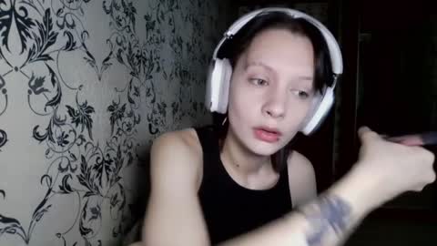 Lucy NEXT STREAM January 5 HNY  online show from 04-02-26, 08:12