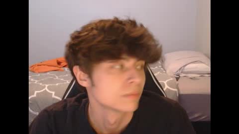 Snapshot of eprahsdahc chatting on 12-14-25, 03:12 eprahsdahc online show from 12-14-25, 03:12