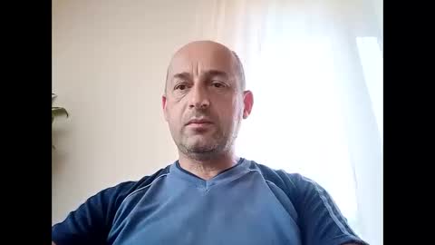 Snapshot of epu17 chatting on 06-11-26, 03:26 epu17 online show from 06-11-26, 03:26