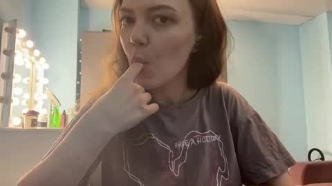 Lily online show from 03-29-26, 02:22