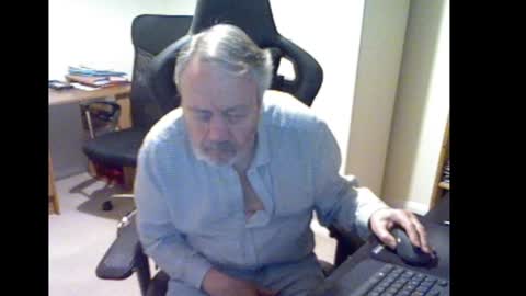 erasmus_d online show from 12-28-24, 05:57