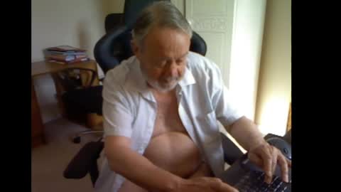 erasmus_d online show from 05-28-26, 04:26
