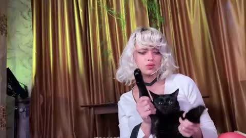 Alissa online show from 06-18-26, 06:57