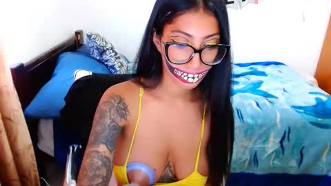 Snapshot of eren_mikasa chatting on 10-03-25, 10:40 sofia online show from 10-03-25, 10:40