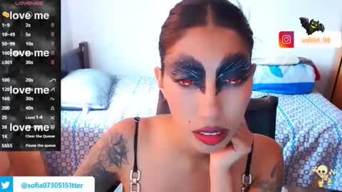 Snapshot of eren_mikasa chatting on 11-12-25, 07:57 sofia online show from 11-12-25, 07:57