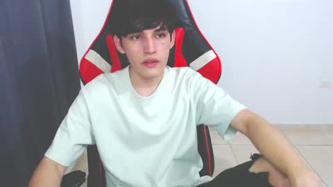 Snapshot of eren_tatakae chatting on 12-22-24, 12:07 eren_tatakae online show from 12-22-24, 12:07